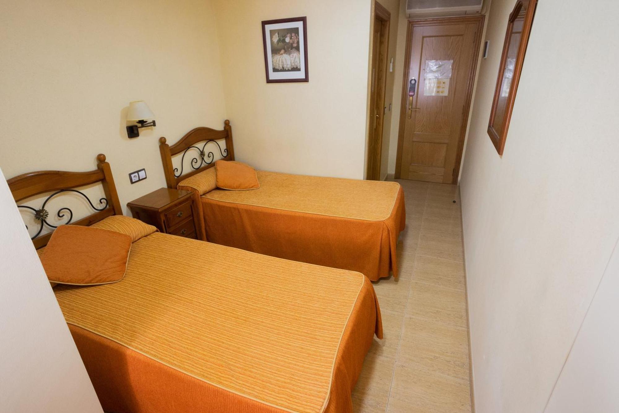 בוריאנה Hotel Beatriz מראה חיצוני תמונה